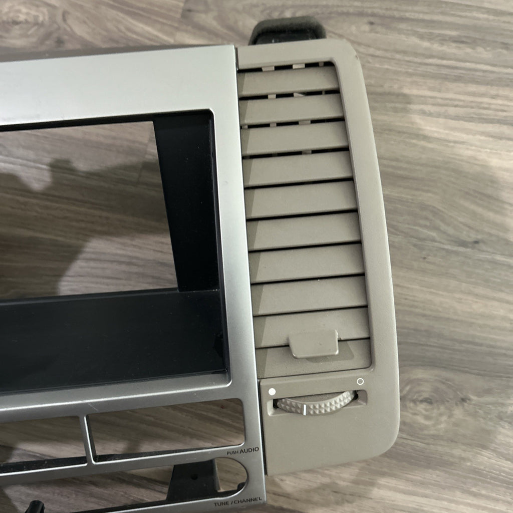 2004-2006 Nissan Maxima Dash Radio Control Panel Trim Bezel Air Vents Oem Beige