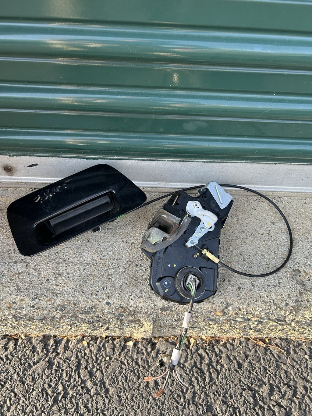 ✅ 03 04 05 06 Lexus GX470 BACK DOOR Gate POWER Lock Latch Actuator w/ HANDLE OEM