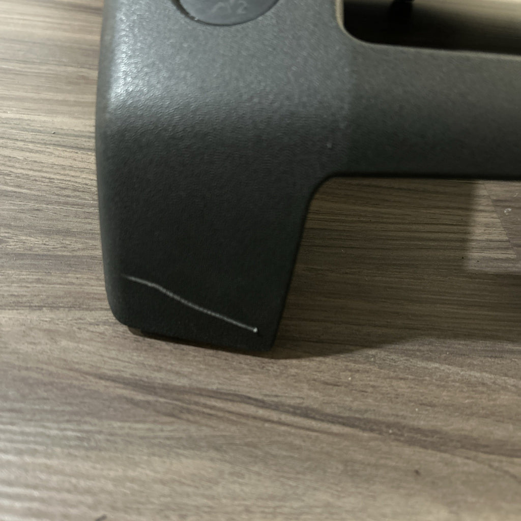 05-12 Nissan Xterra Pathfinder frontier Center Dash Radio bezel vent Console OEM