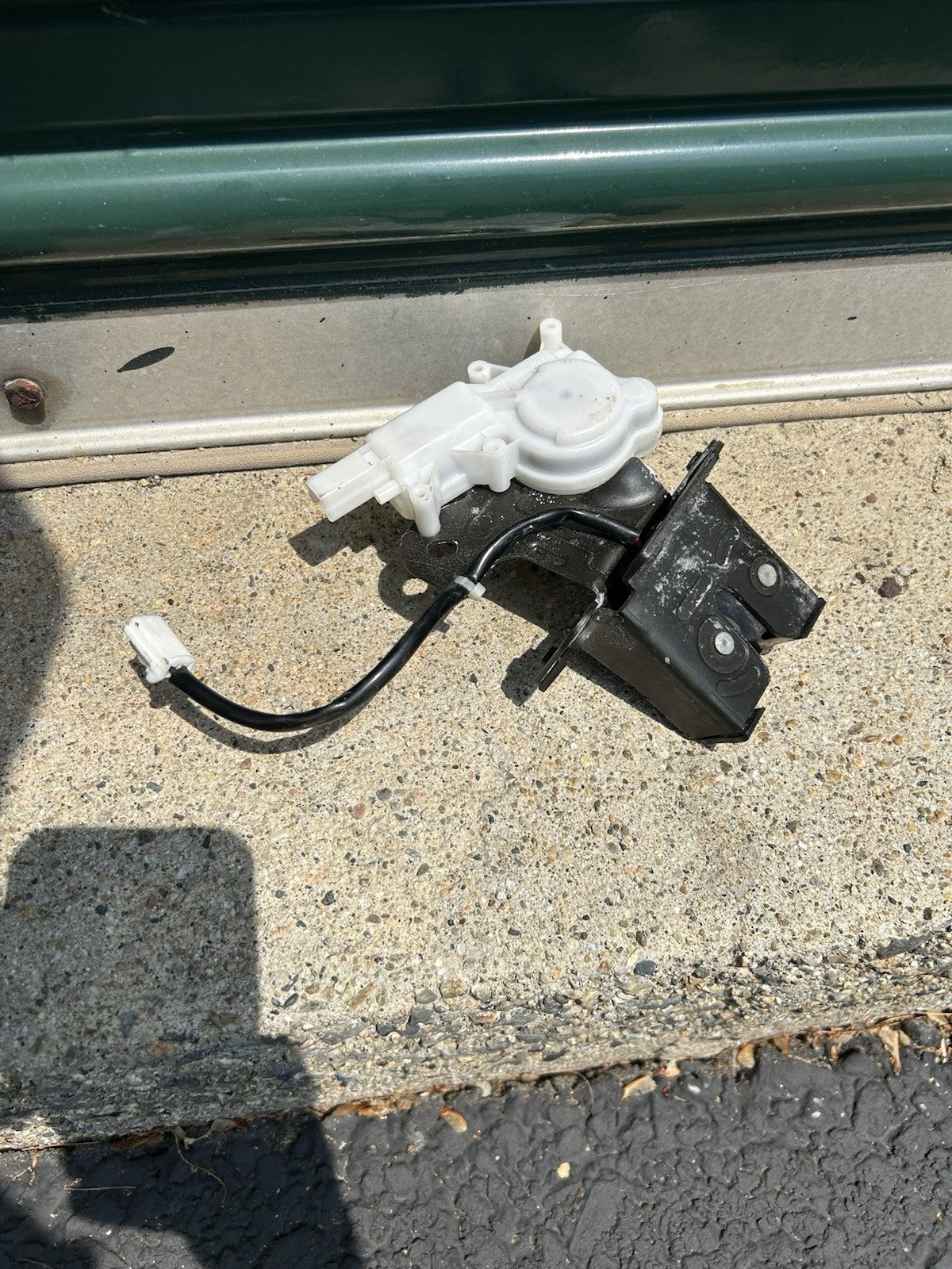 2004-2009 Mazda 3 Hatchback Rear Trunk Liftgate Latch Lock Actuator Assembly OEM