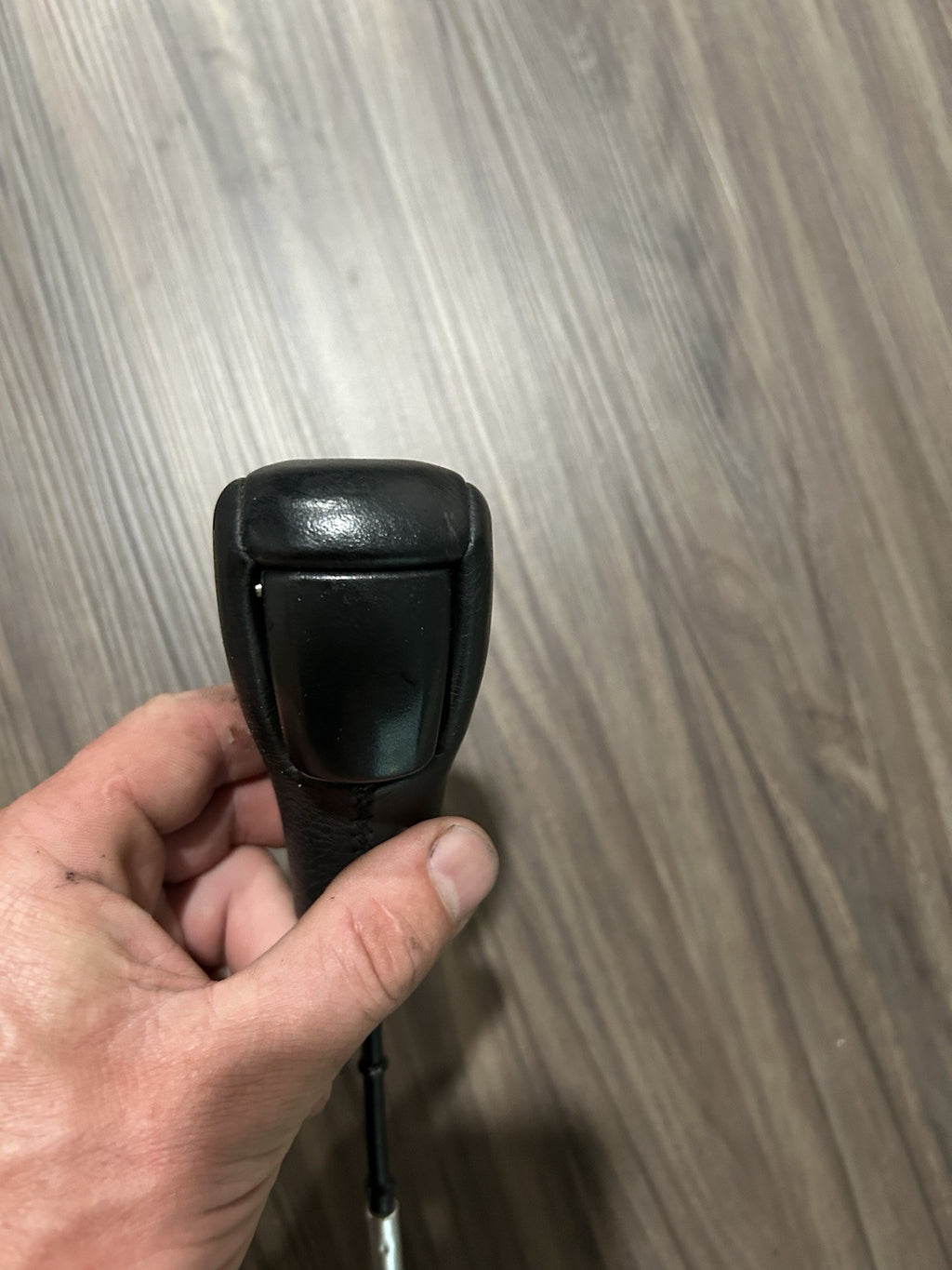 Volvo XC90 XC70 S60 V70 S80 2004–2014 Geartronic Automatic Gear Shift Knob OEM