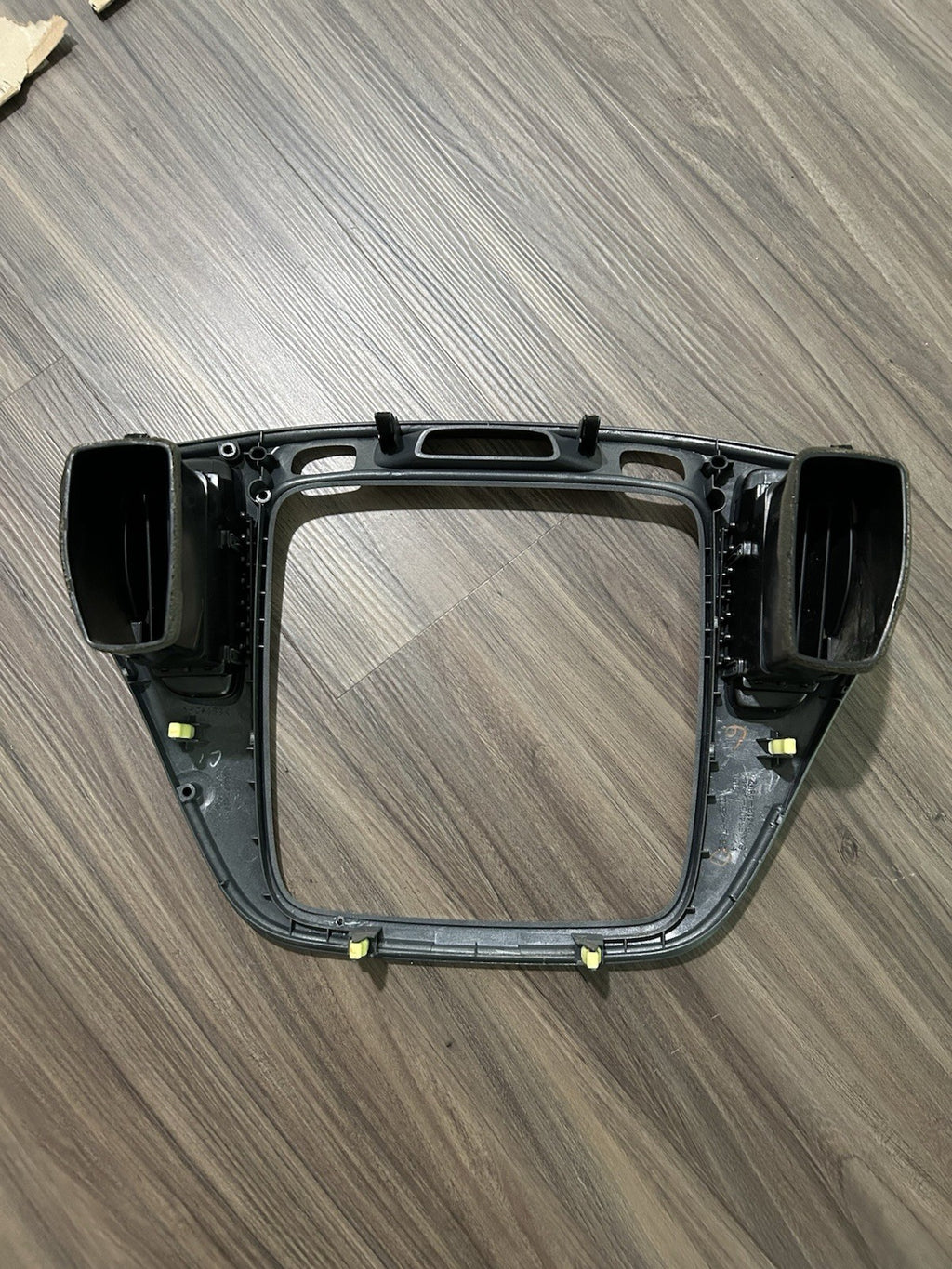 2003-2007 Toyota Highlander Dash Radio Bezel Trim W/ Air Vents OEM Silver