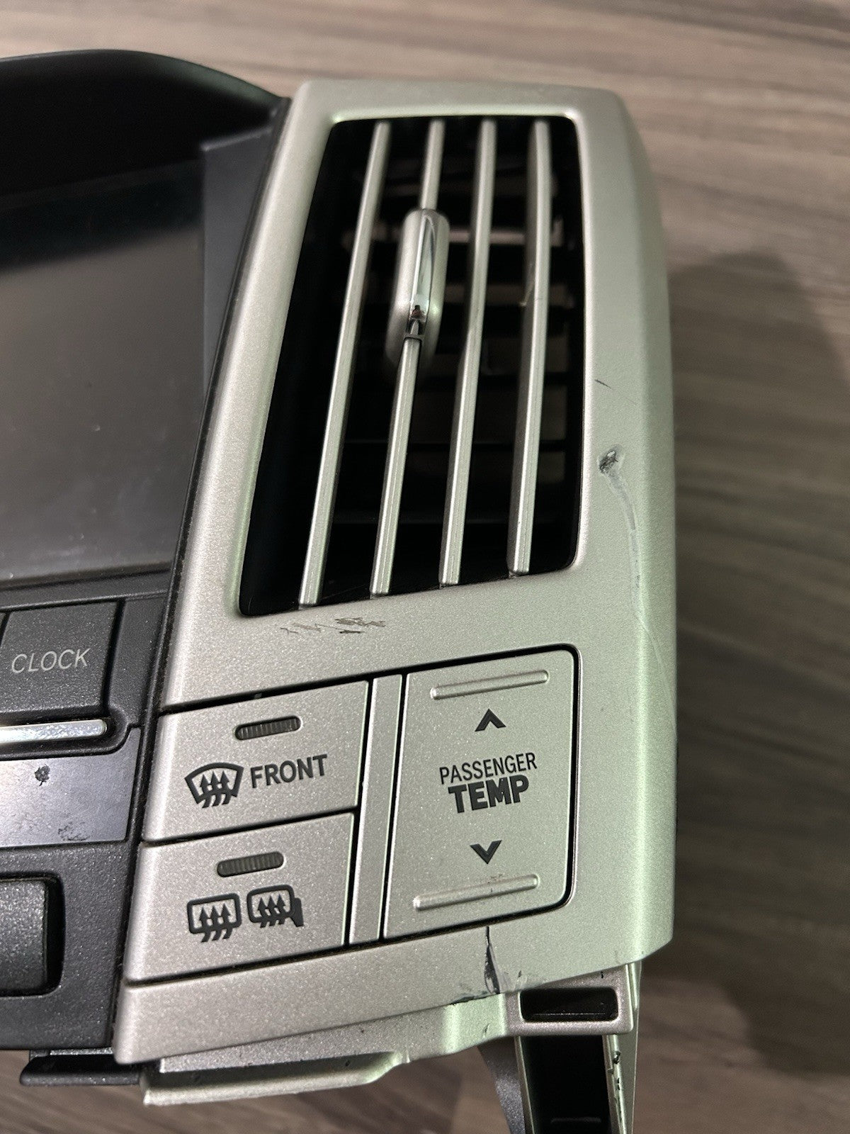 2004-2006 LEXUS RX330 RX400 NAVIGATION SCREEN MONITOR RADIO HEADUNIT 86110-48110