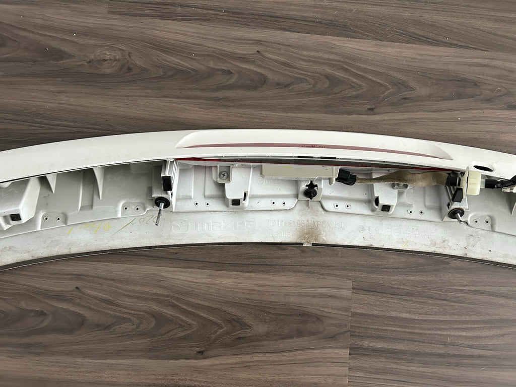 MAZDA CX-9 CX9 REAR LIFT GATE SPOILER THIRD BRAKE LIGHT  2007-2015 OEM Color 34K