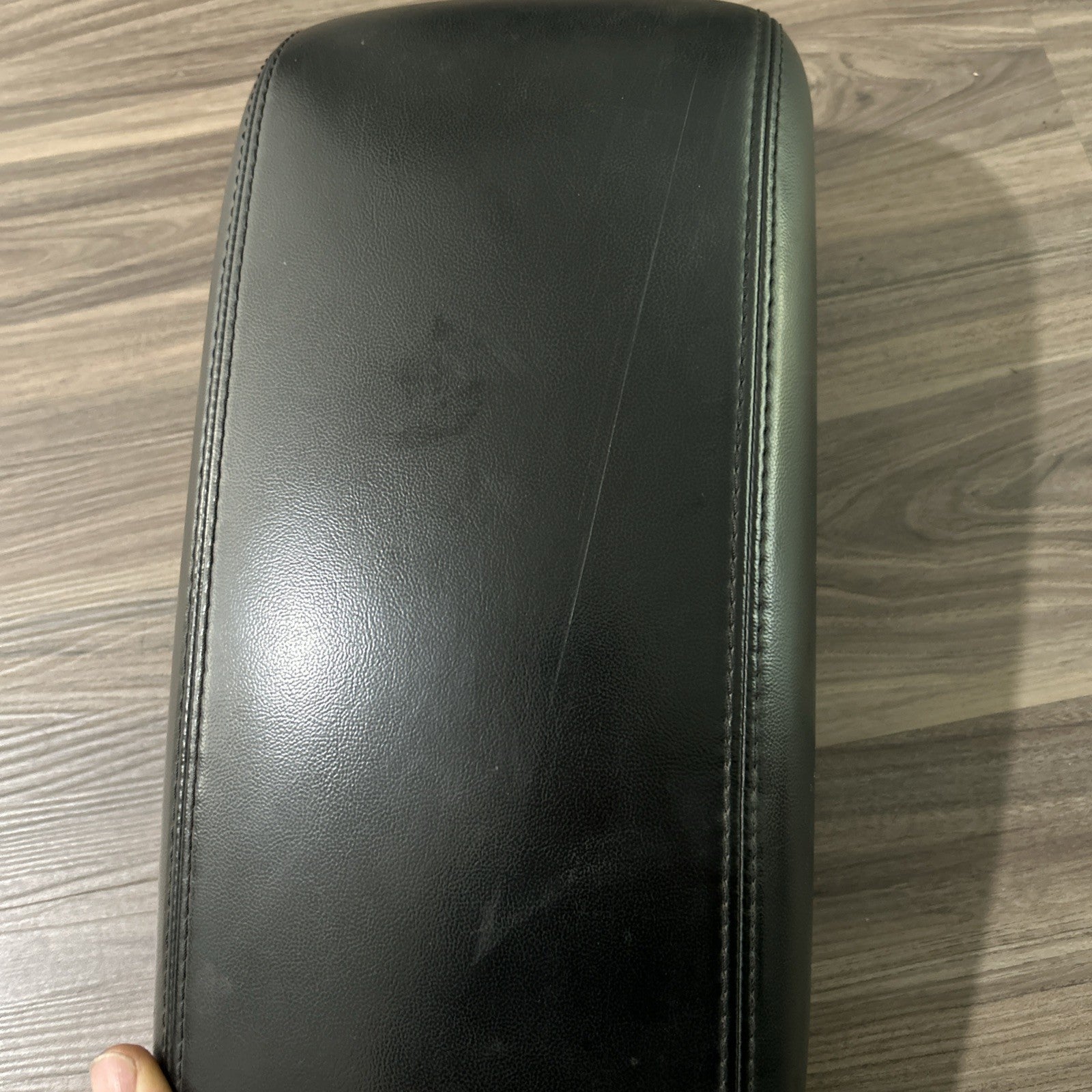 2011-2020 Jeep Grand Cherokee Center Console Lid LEATHER Arm Rest BLACK