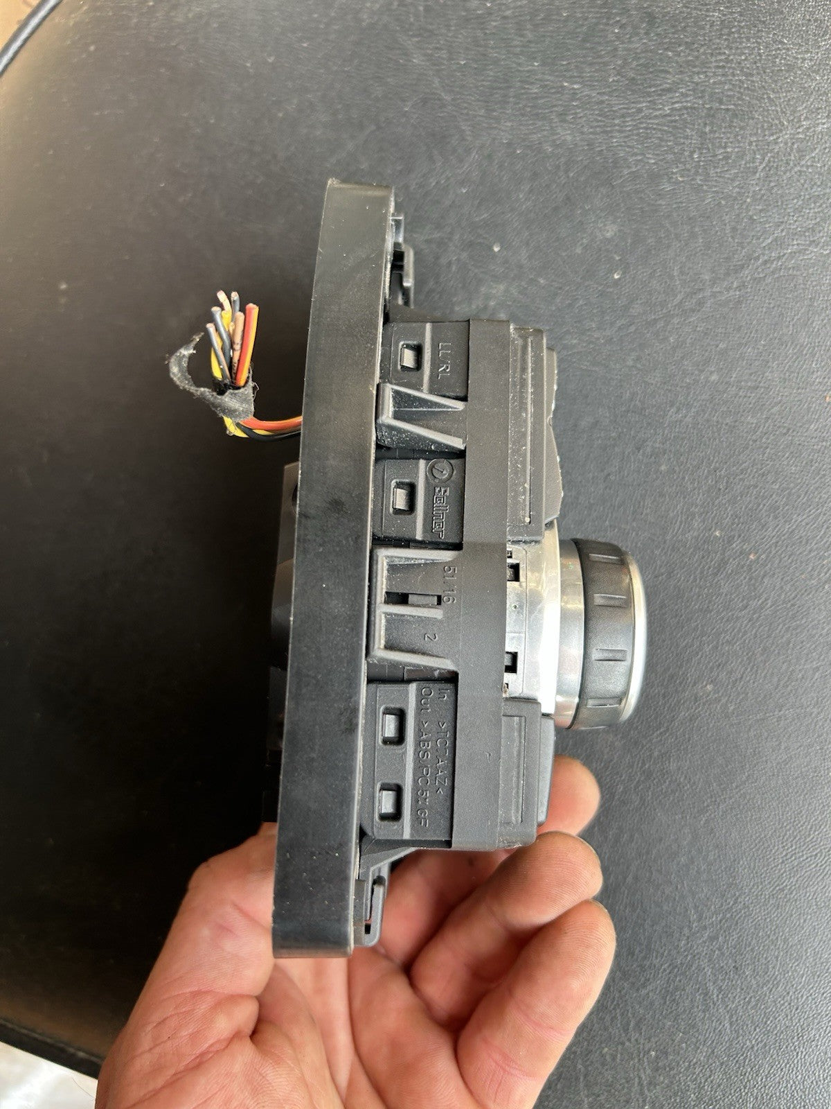 iDrive Navigation Controller Knob w bracket  2008 BMW 528i 9189048