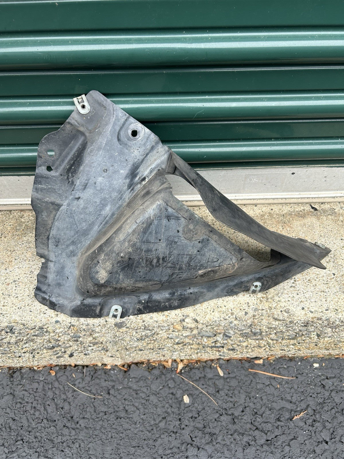 FRONT Right PASSEN FENDER LINER SPLASH SHIELD 7304046 BMW F15 X5 (2014-2018) OEM