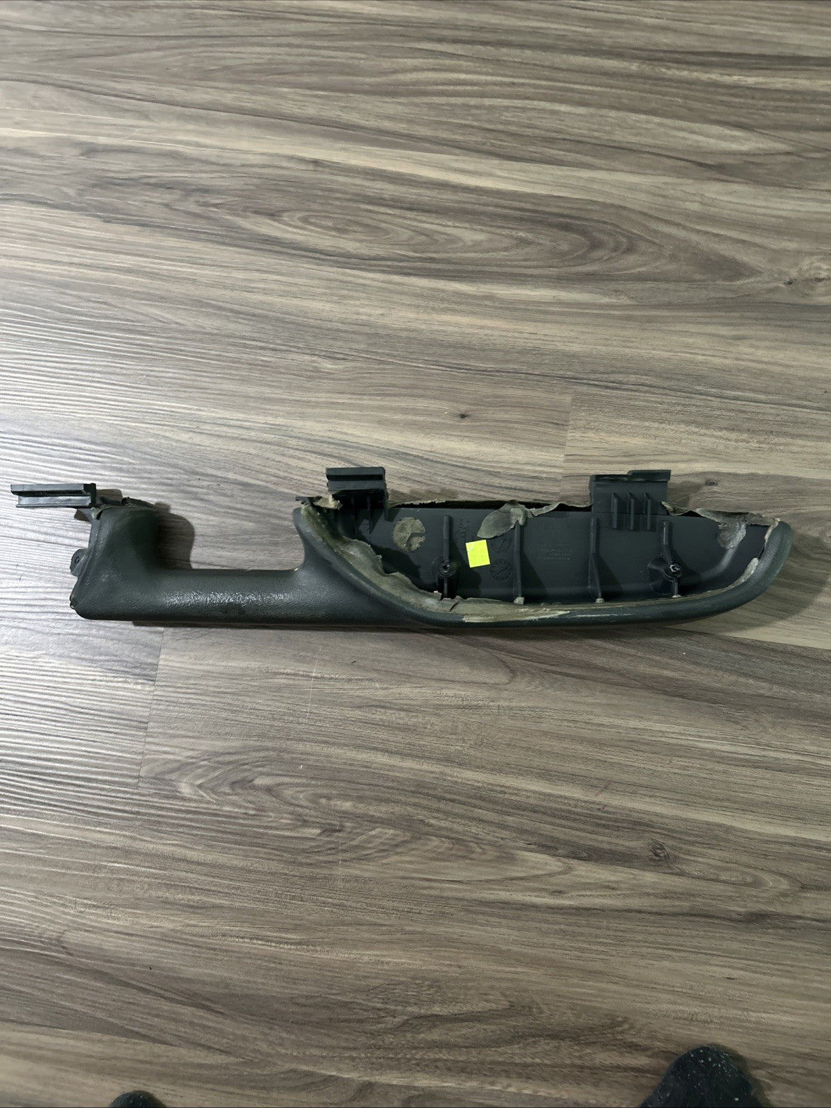 TAHOE SILVERADO ESCALADE YUKON SIERRA DRIVER LH DOOR ARMREST 1999-2002 *GRAPHITE