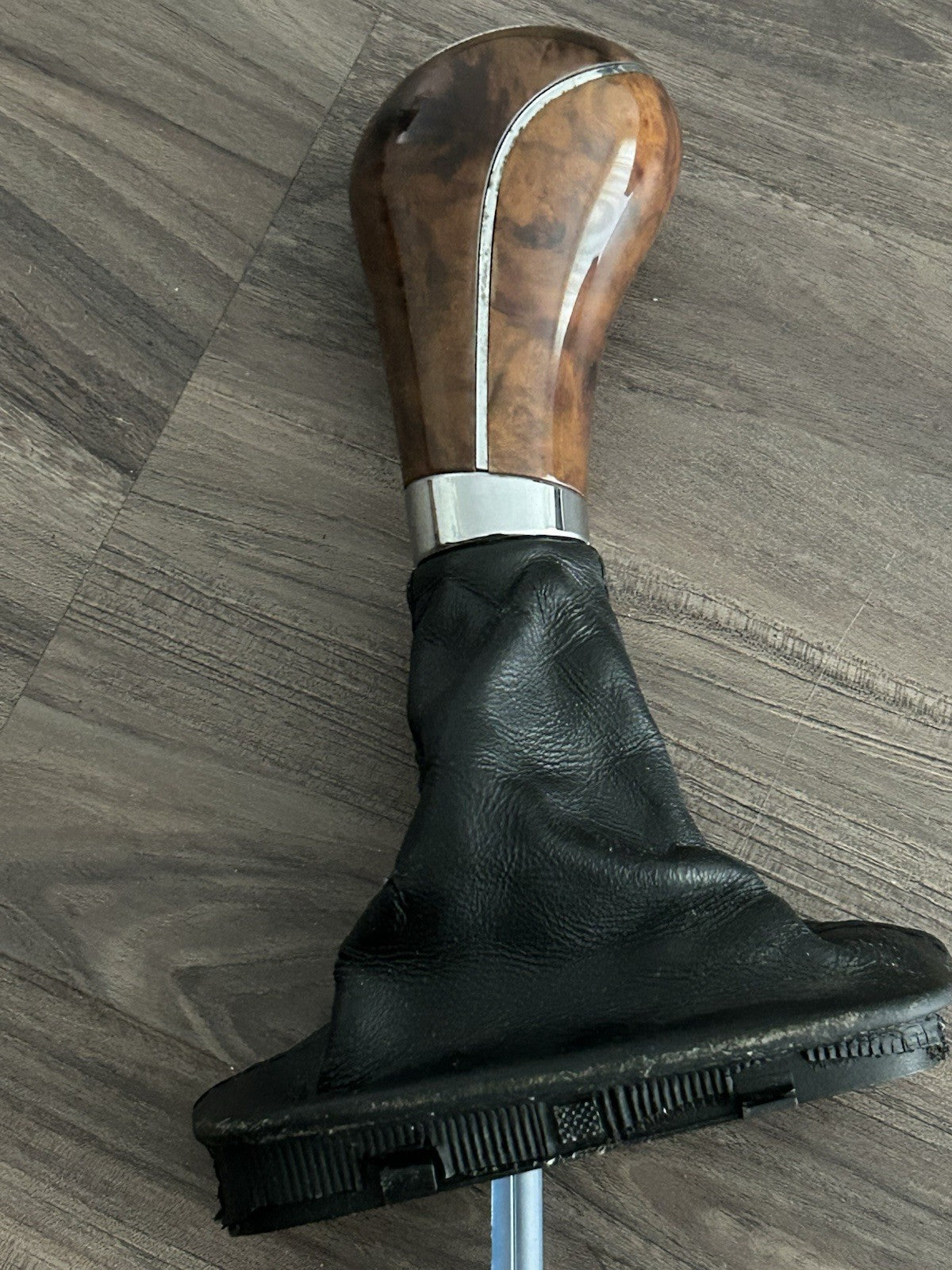 01-09 Mercedes W203 W209 C  CLK550 Gear Shifter Knob Boot Key Less Go OEM