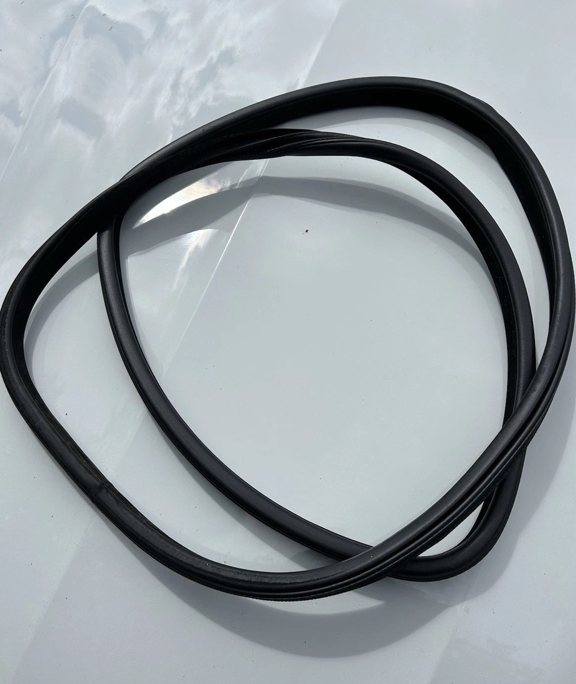 OEM BMW F15 X5 14-18 Left Rear LR Door Seal Gasket Weatherstrip 51727289689