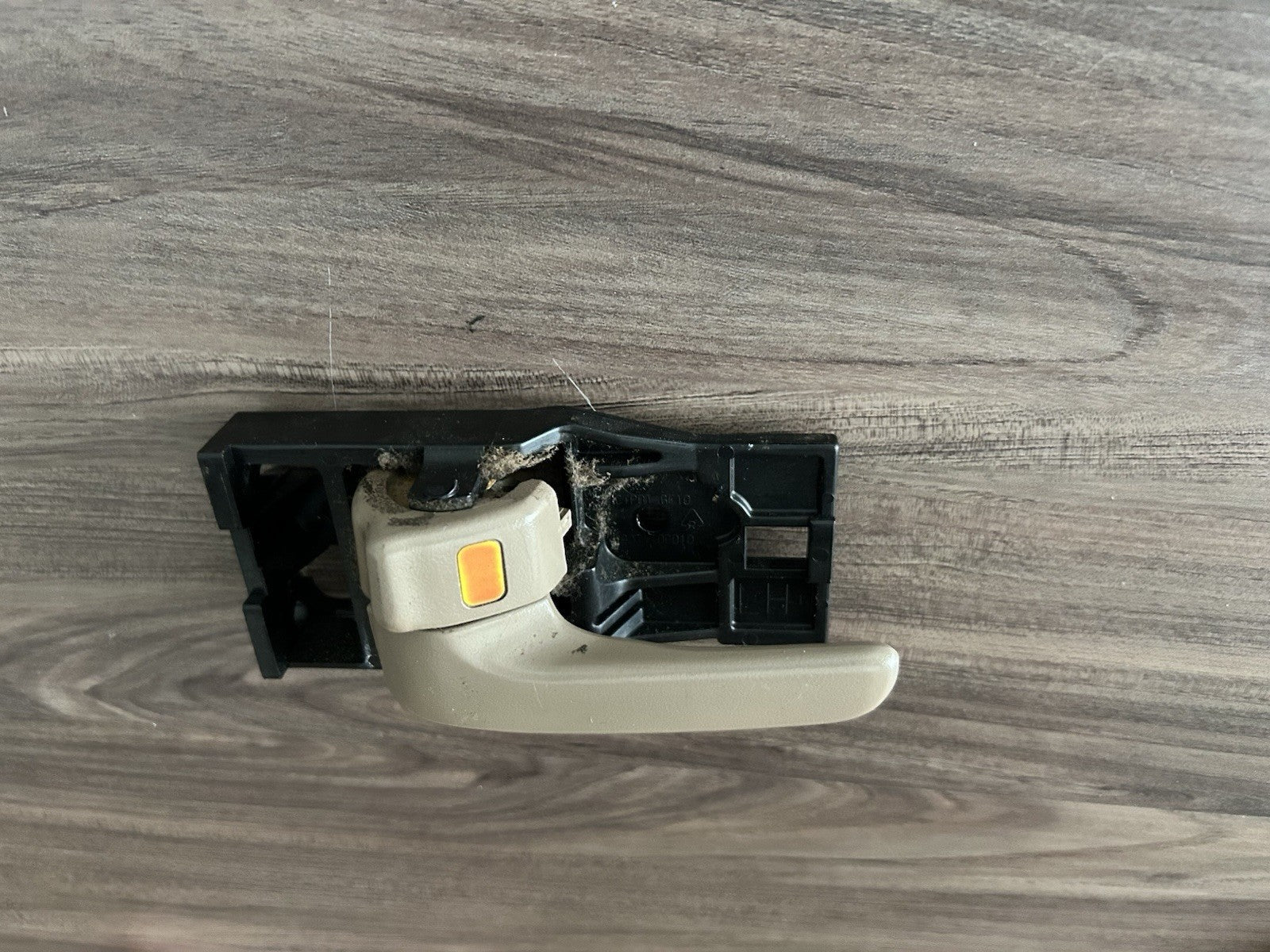 2000-2007 Toyota Tundra Interior Door Handle Front Left Driver 69274-ac010