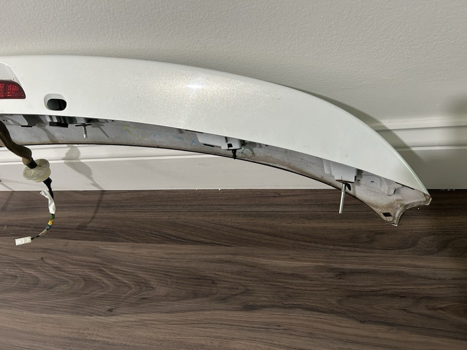 MAZDA CX-9 CX9 REAR LIFT GATE SPOILER THIRD BRAKE LIGHT  2007-2015 OEM White 34K