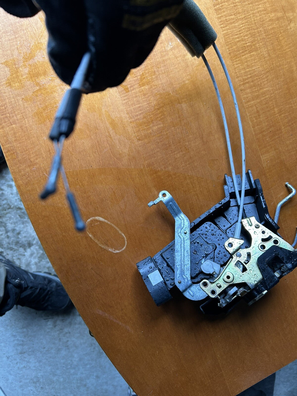 2001-2007 Toyota Sequoia Front Passenger Right Door Latch Lock Actuator OEM