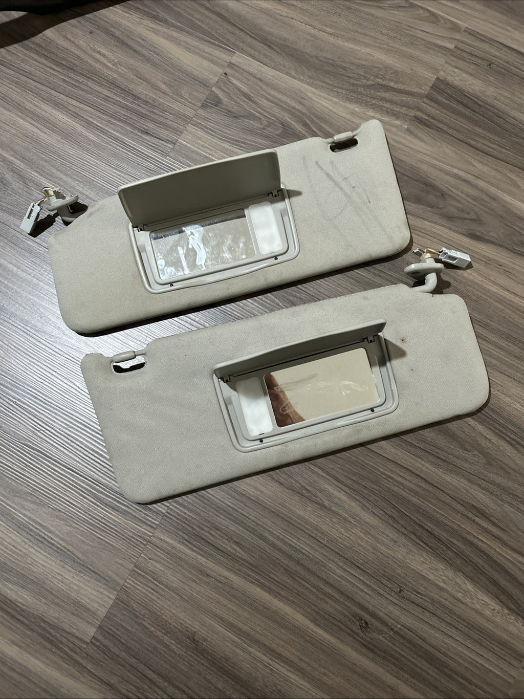 2007-2012 Acura RDX Sun Visor driver & passenger set (taupe / light gray)