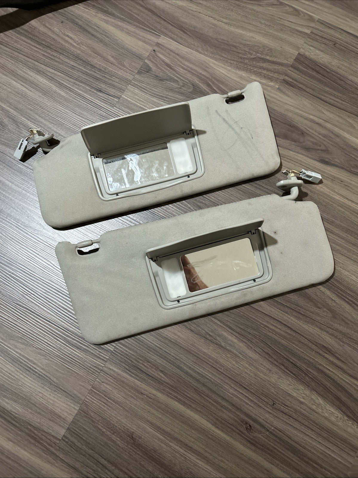 2007-2012 Acura RDX Sun Visor driver & passenger set (taupe / light gray)