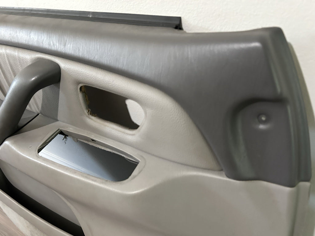 01-04 SEQUOIA LIMITED Front DRIVER LEFT INTERIOR DOOR TRIM PANEL Gray