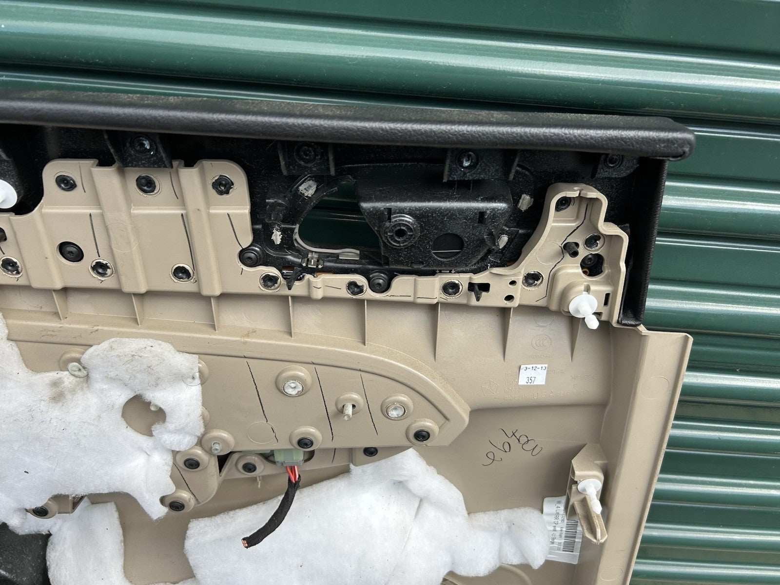 2014-2020 Jeep Grand Cherokee Limited Rear Right Door Panel OEM