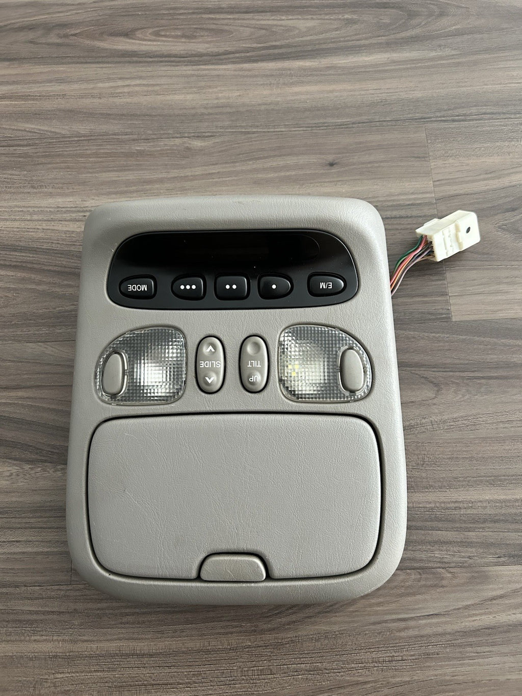 2001  - 2007 Toyota Sequoia Overhead Console Dome Light  Original OEM