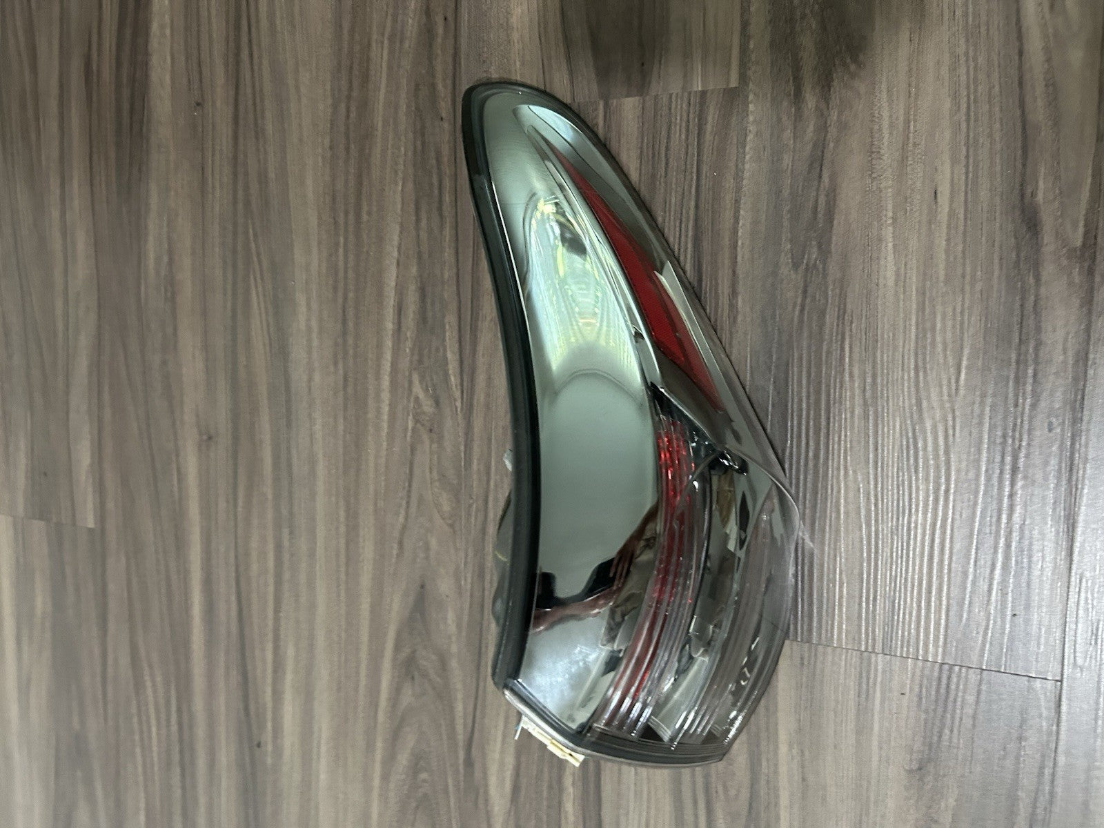 2010-2012 Lexus RX350 Right Passenger Side Tail Light Assembly Quarter Panel OEM