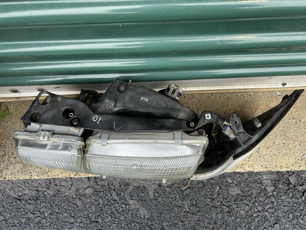 90-94 LEXUS LS400 DRIVER LEFT FULL HEADLIGHT LAMP ASSEMBLY OEM 228-74984