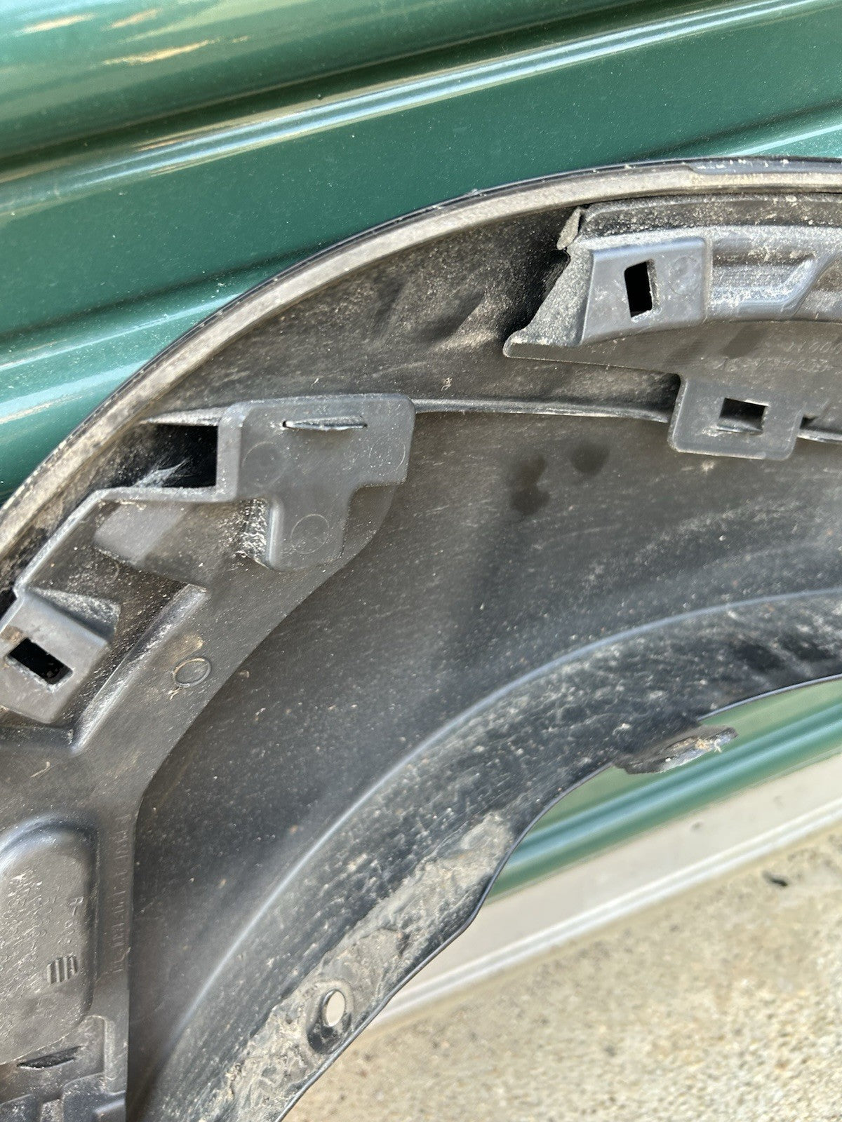 03-09 LEXUS GX470 LEFT DRIVER FRONT FENDER FLARE BLACK 202