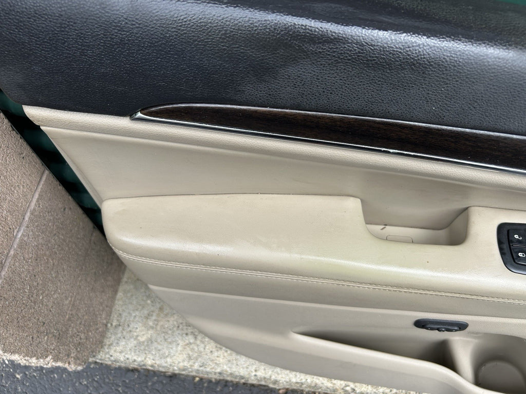 14-22 Grand Cherokee Tan Lt Frost Front Driver Side Left Door Panel 1148412
