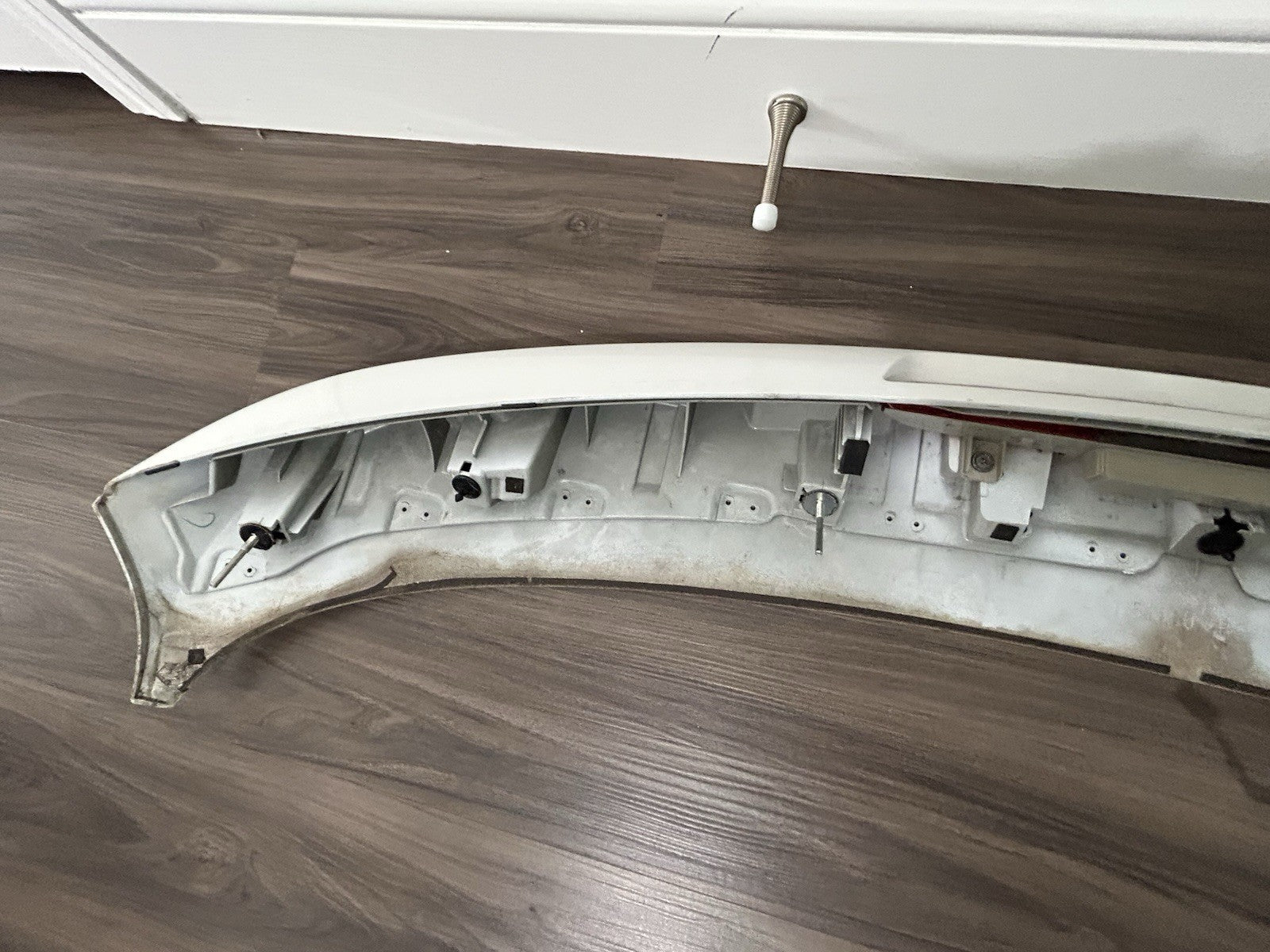 MAZDA CX-9 CX9 REAR LIFT GATE SPOILER THIRD BRAKE LIGHT  2007-2015 OEM White 34K