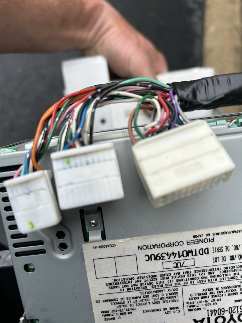 Lexus GX470 03-05 Navigation Display screen with radio Reciever 86111-60120 oem