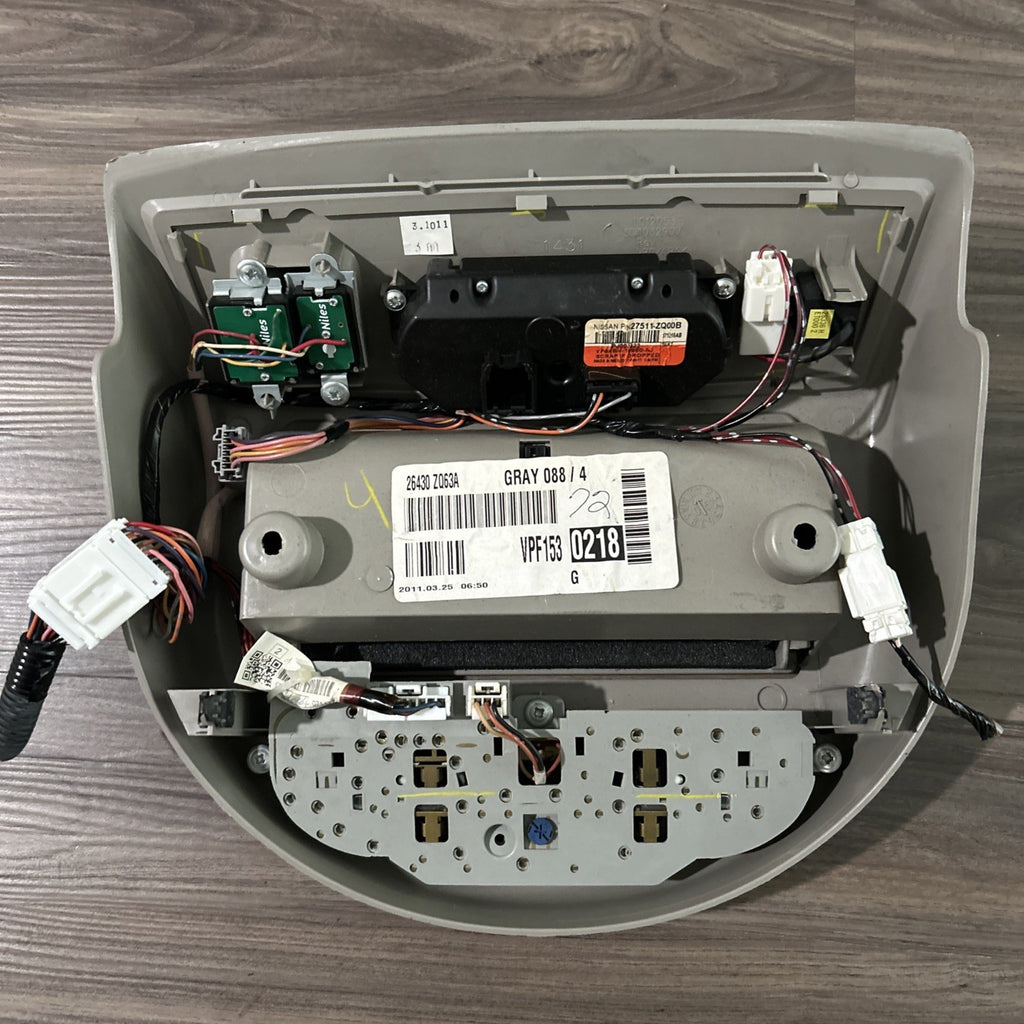 2008-2014 Infiniti QX56 Armada Roof Map Lamp Overhead Console Dome Light OEM