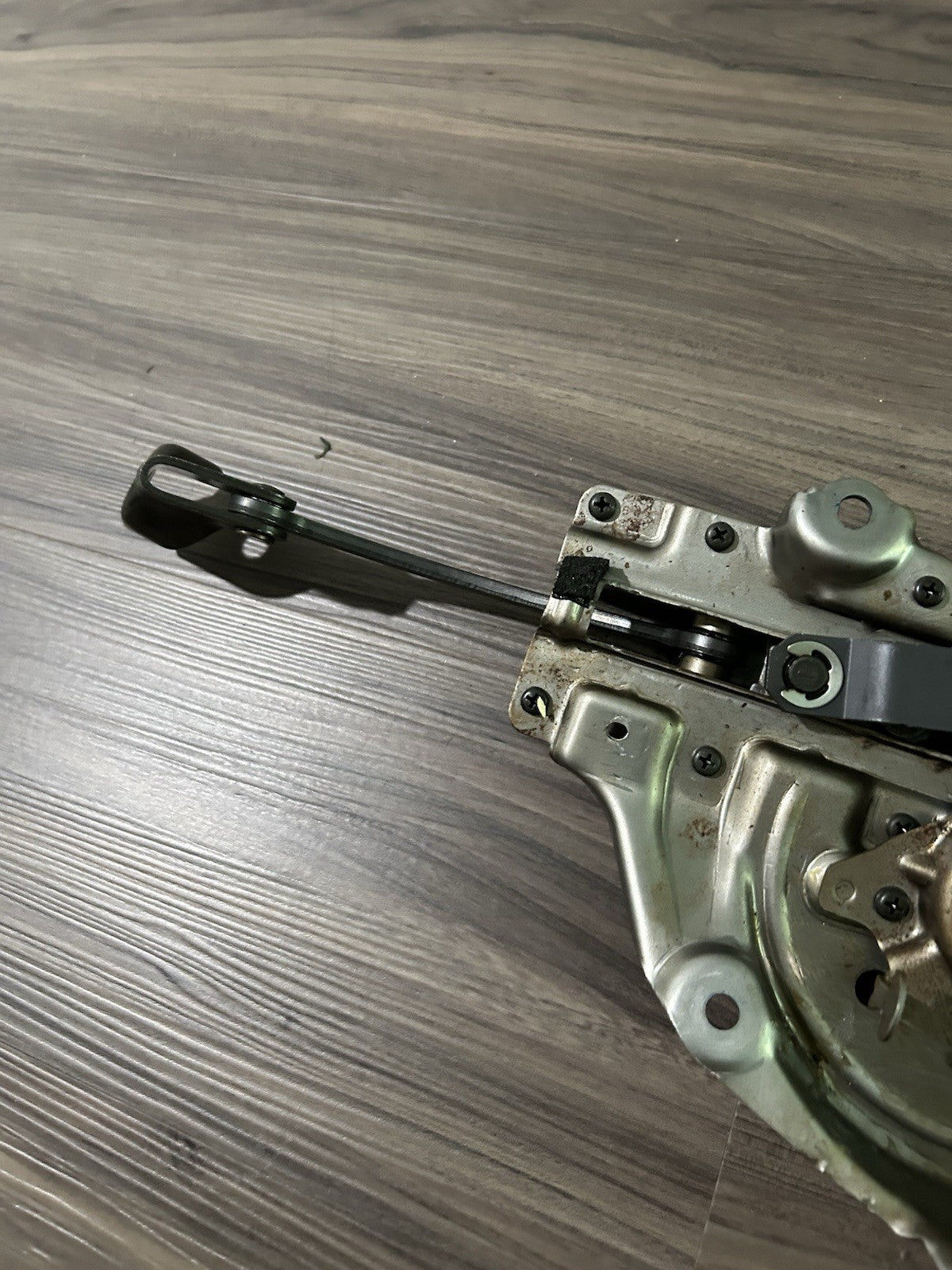 2004-2009 LEXUS RX330 RX350 RX400H Rear TailGate Lift Actuator Motor OEM