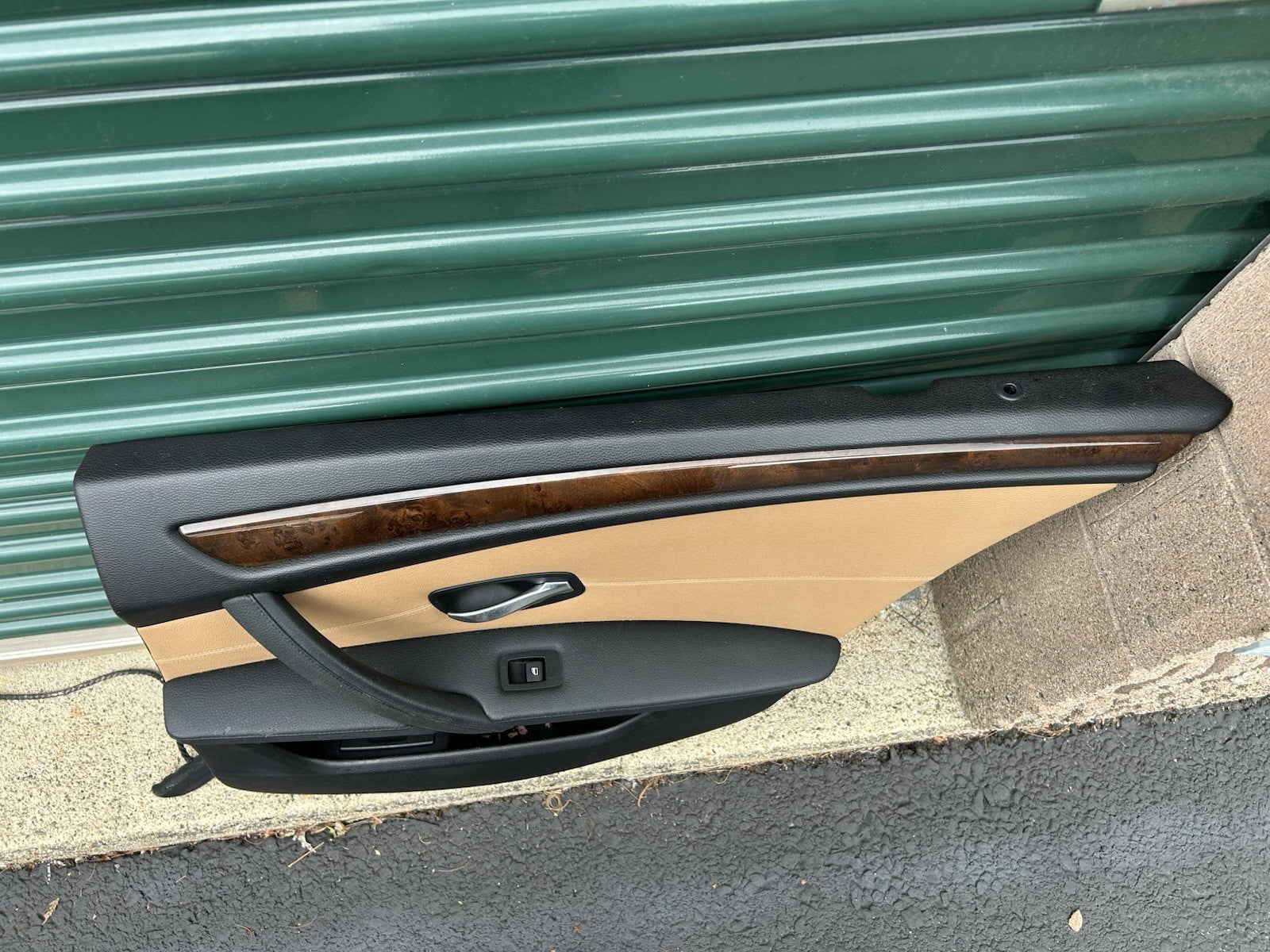 BMW E60/E61 5-Series Rear Right Door Panel Dakota Naturbraun 51427233332