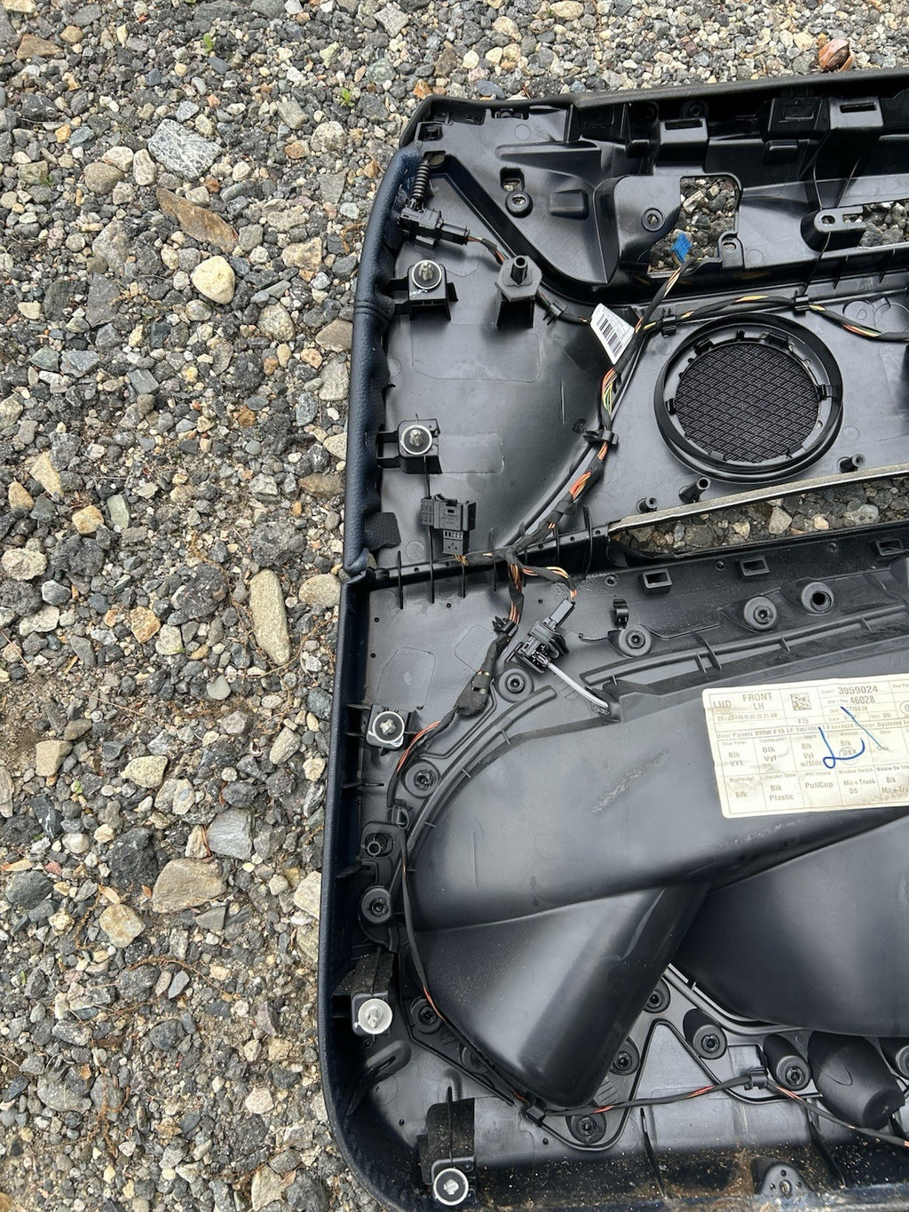 BMW X5 F15 FRONT LEFT DRIVER SIDE INTERIOR DOOR PANEL TRIM COVER OEM 2014-2018