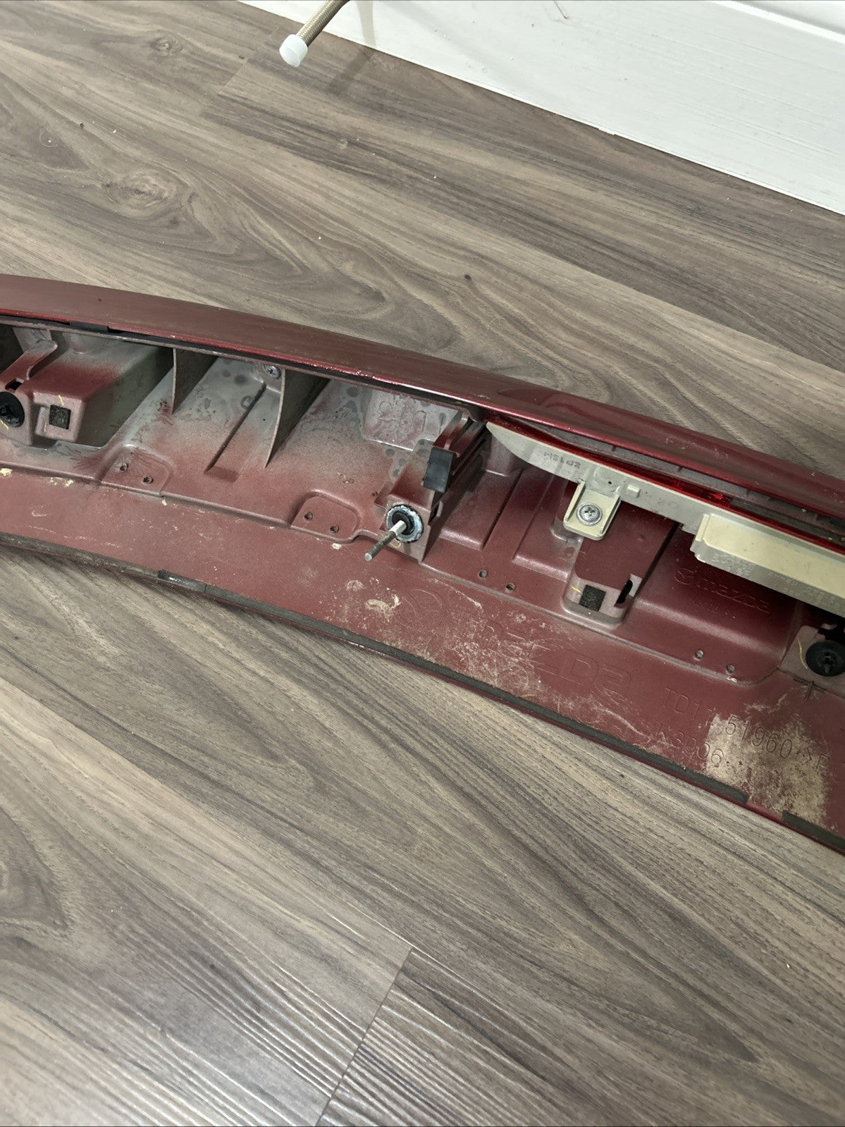 MAZDA CX-9 CX9 REAR LIFT GATE SPOILER THIRD BRAKE LIGHT  2007-2015 OEM Red 32V