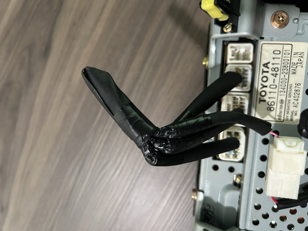 2004-2006 LEXUS RX330 RX400 NAVIGATION SCREEN MONITOR RADIO HEADUNIT 86110-48110