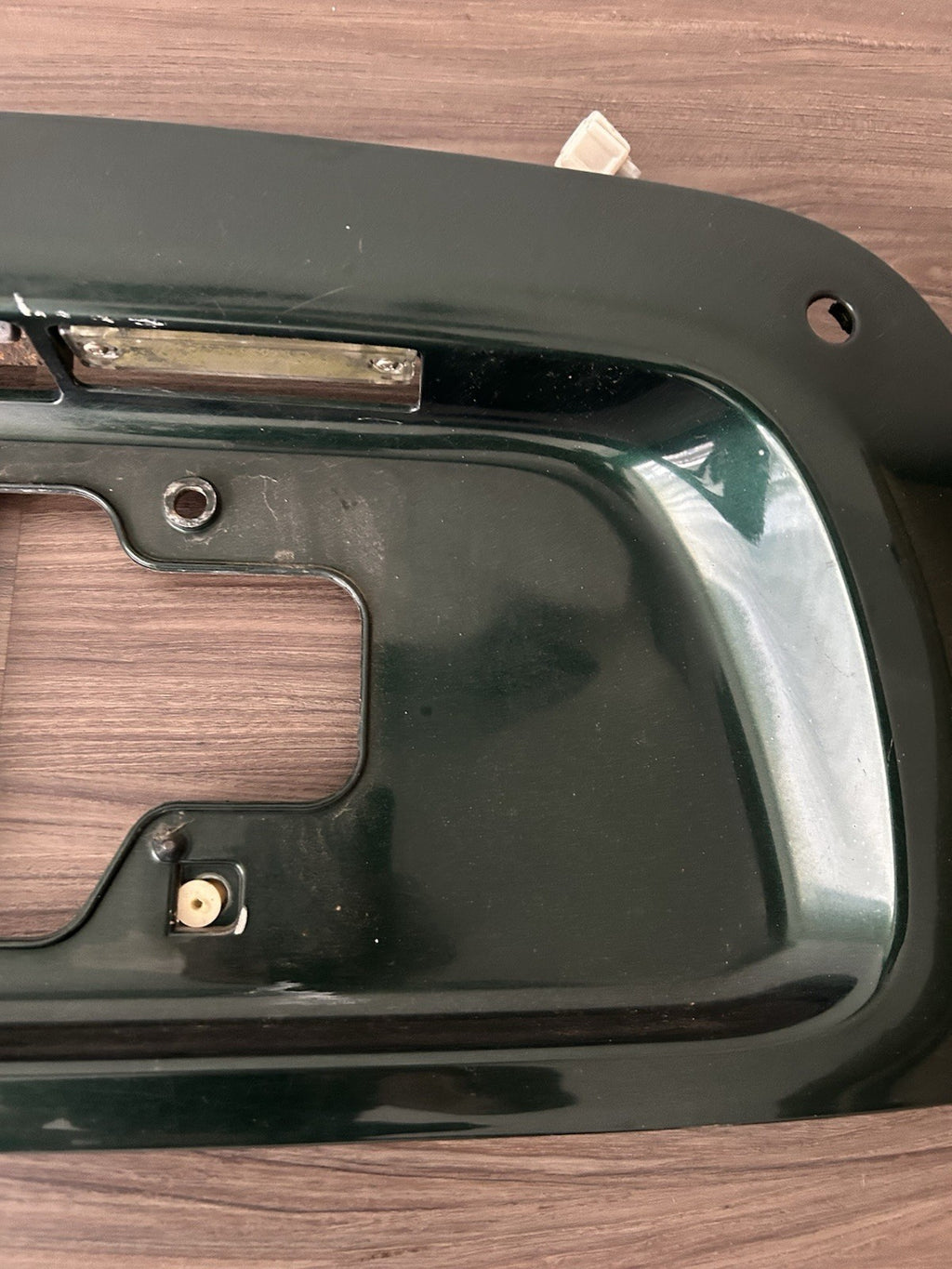 Toyota Sequoia 2001-2007 Rear lift Gate License palte holder latch garnish 6Q7