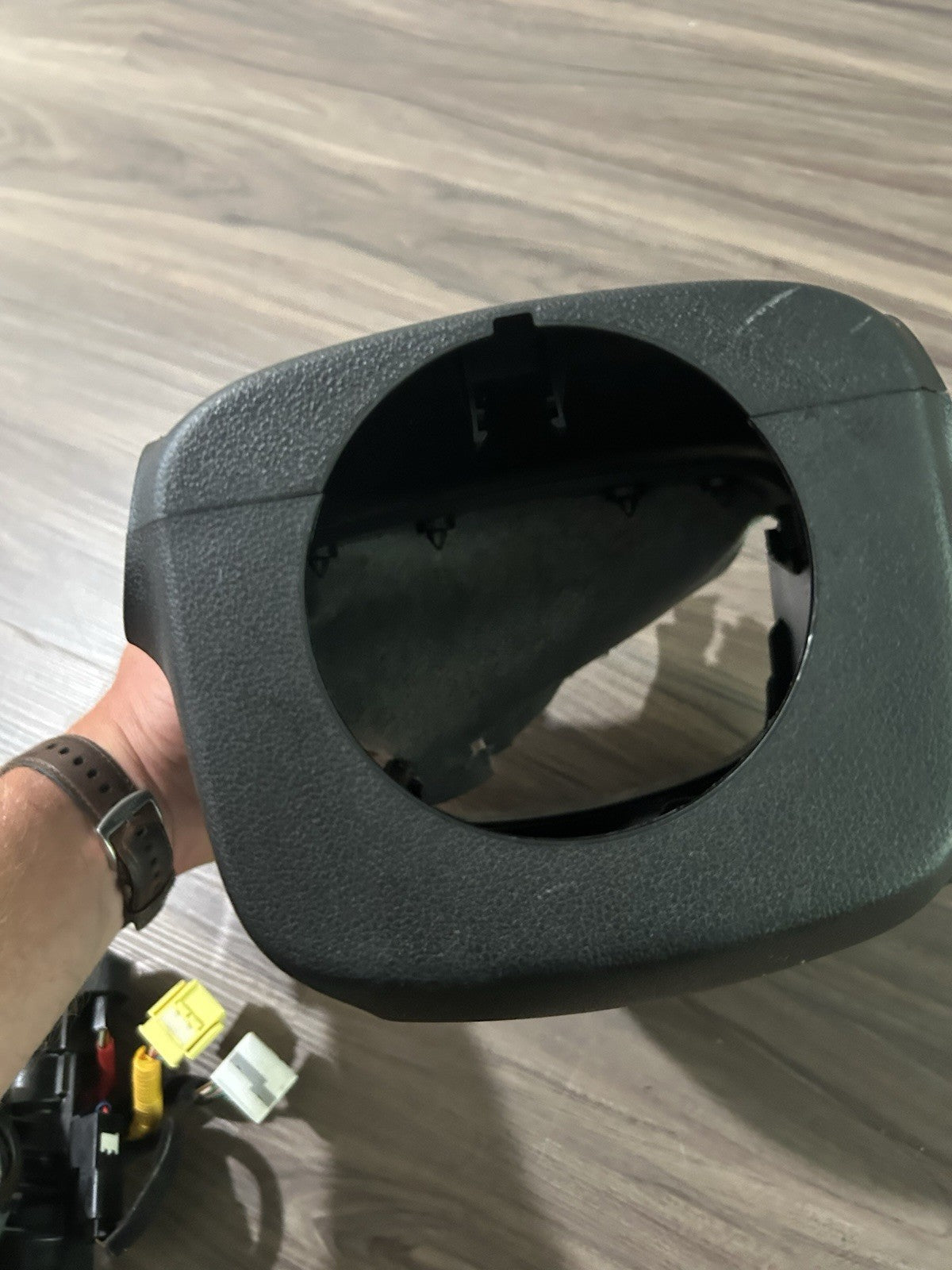 17-20 HYUNDAI ELANTRA IGNITION SWITCH  SHROUD OEM