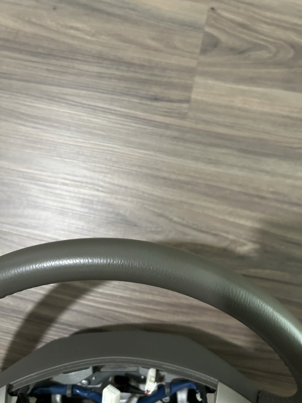 2008-11 2009 Camry XLE Steering Wheel 45103-06120 Gray w/Audio & Cruise Controls