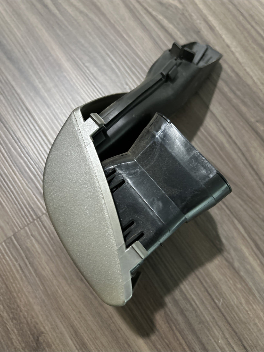 🔥2004-2012 Chevy Colorado GMC Canyon Dash Outer Air Vent RIGHT HAND silver