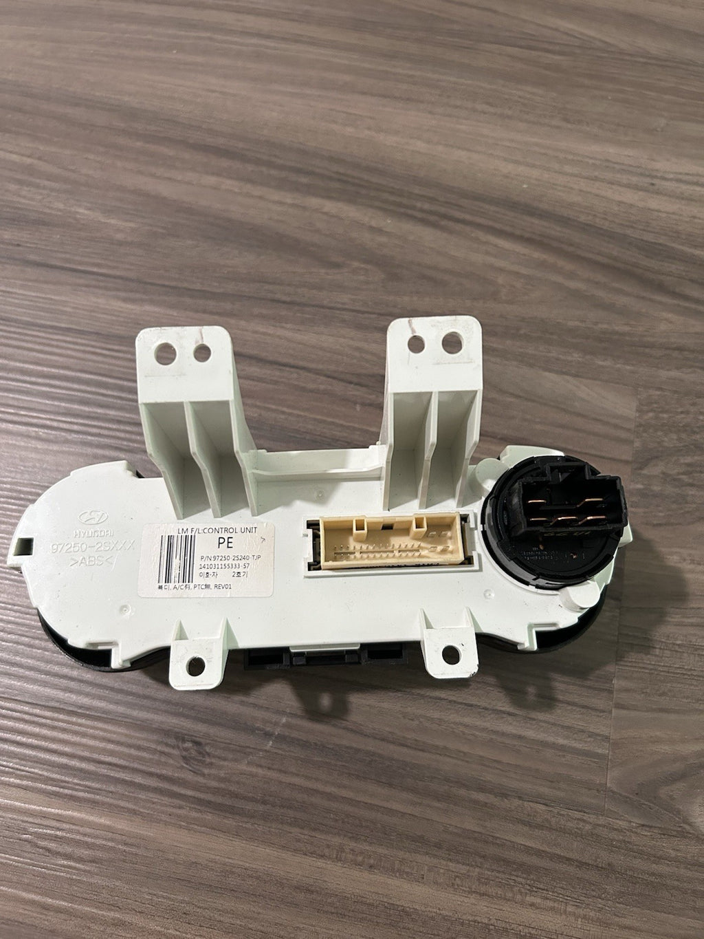 2014 2015 Hyundai Tucson A/C Heater Temperature Climate Control 97250-2S240