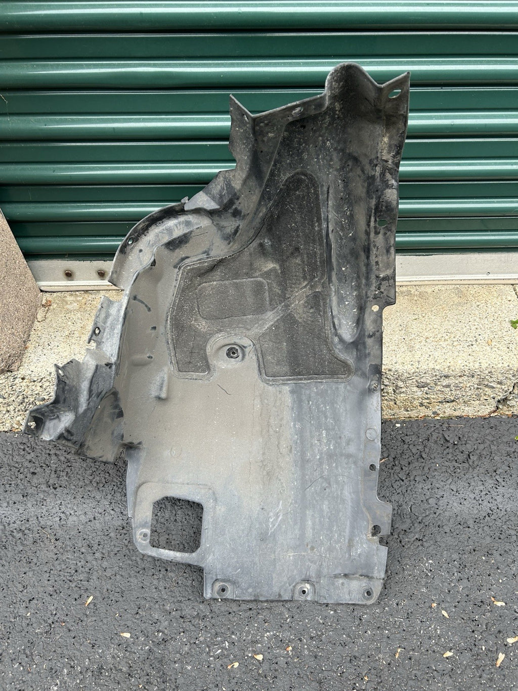 2014-2018 BMW X5 F15  FRONT RIGHT SIDE FENDER LINER FORWARD SPLASH SHIELD OEM