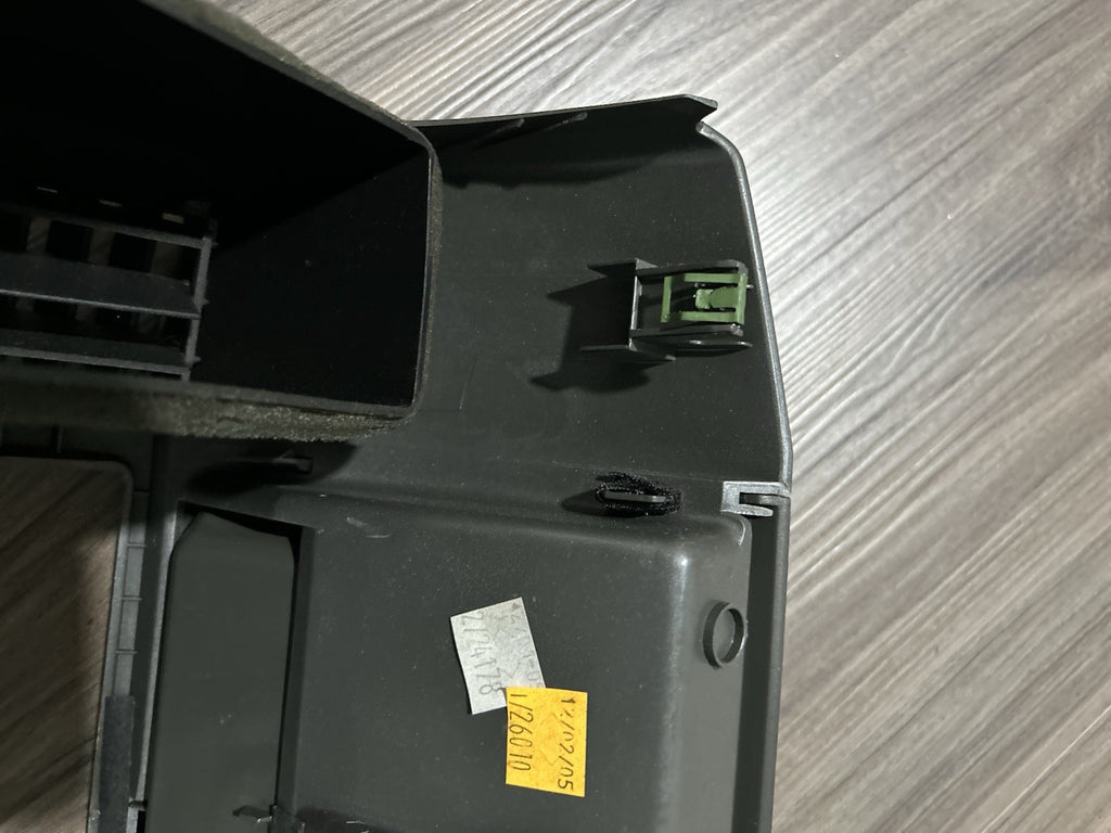 05 06 07 Nissan Pathfinder Radio Navigation Climate Control Console Bezel Trim