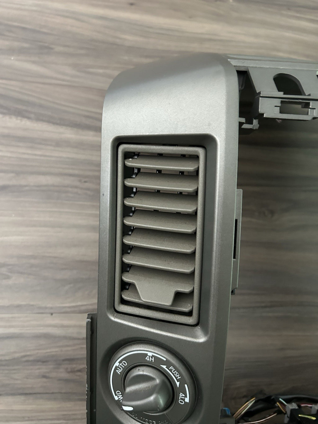 04-07 Nissan Titan Armada Center Dash Radio AC Climate Surround Bezel Trim Taupe