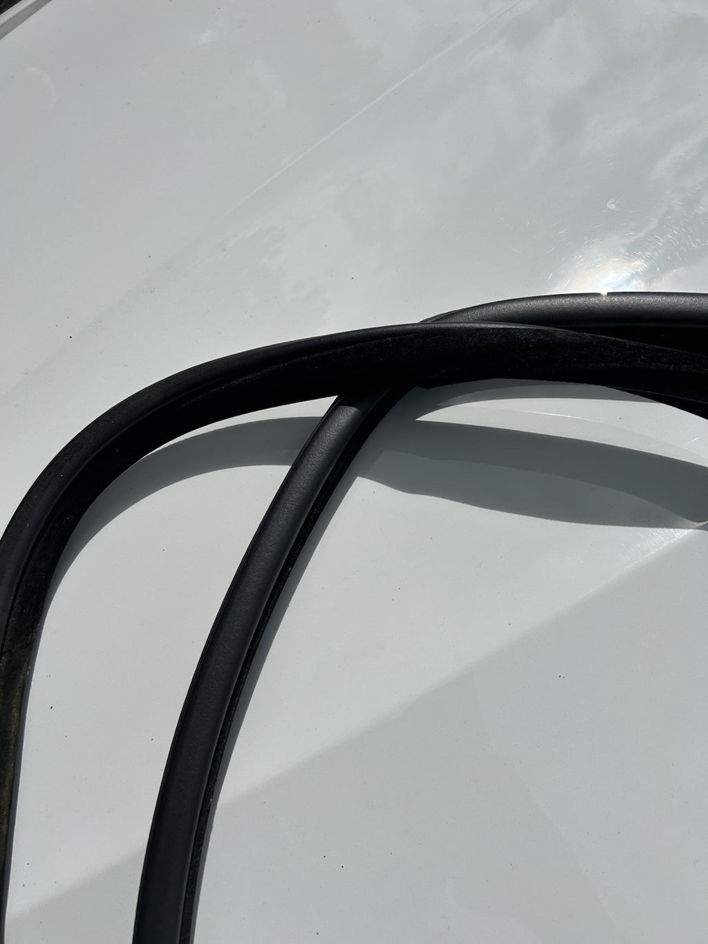 OEM BMW F15 X5 14-18 Left Rear LR Door Seal Gasket Weatherstrip 51727289689