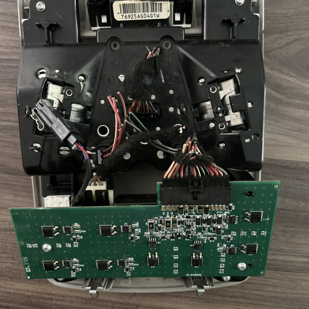 06-11 Cadillac DTS Overhead Console Map Lights Sunroof Switch Homelink Shale OEM