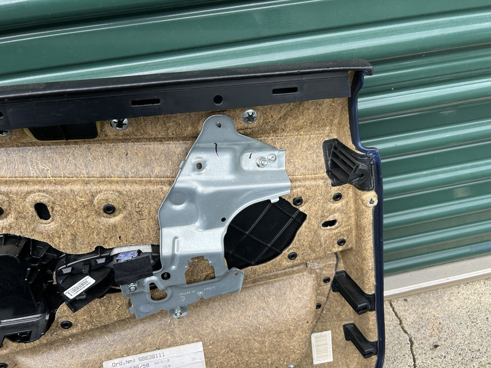 BMW E60/E61 5-Series Rear Right Door Panel Dakota Naturbraun 51427233332