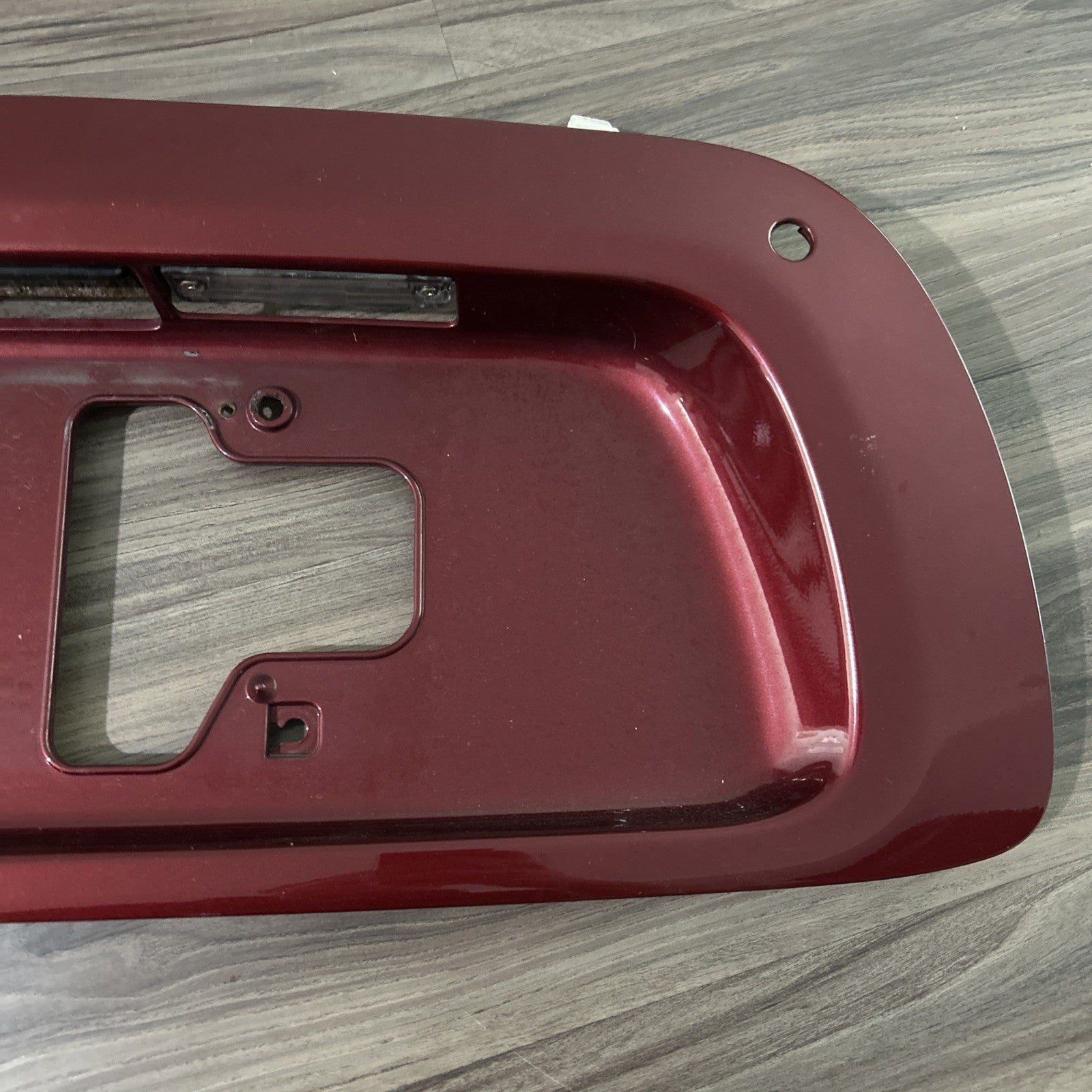 Toyota Sequoia 2001-2007 Rear lift Gate License palte holder latch garnish 3Q3