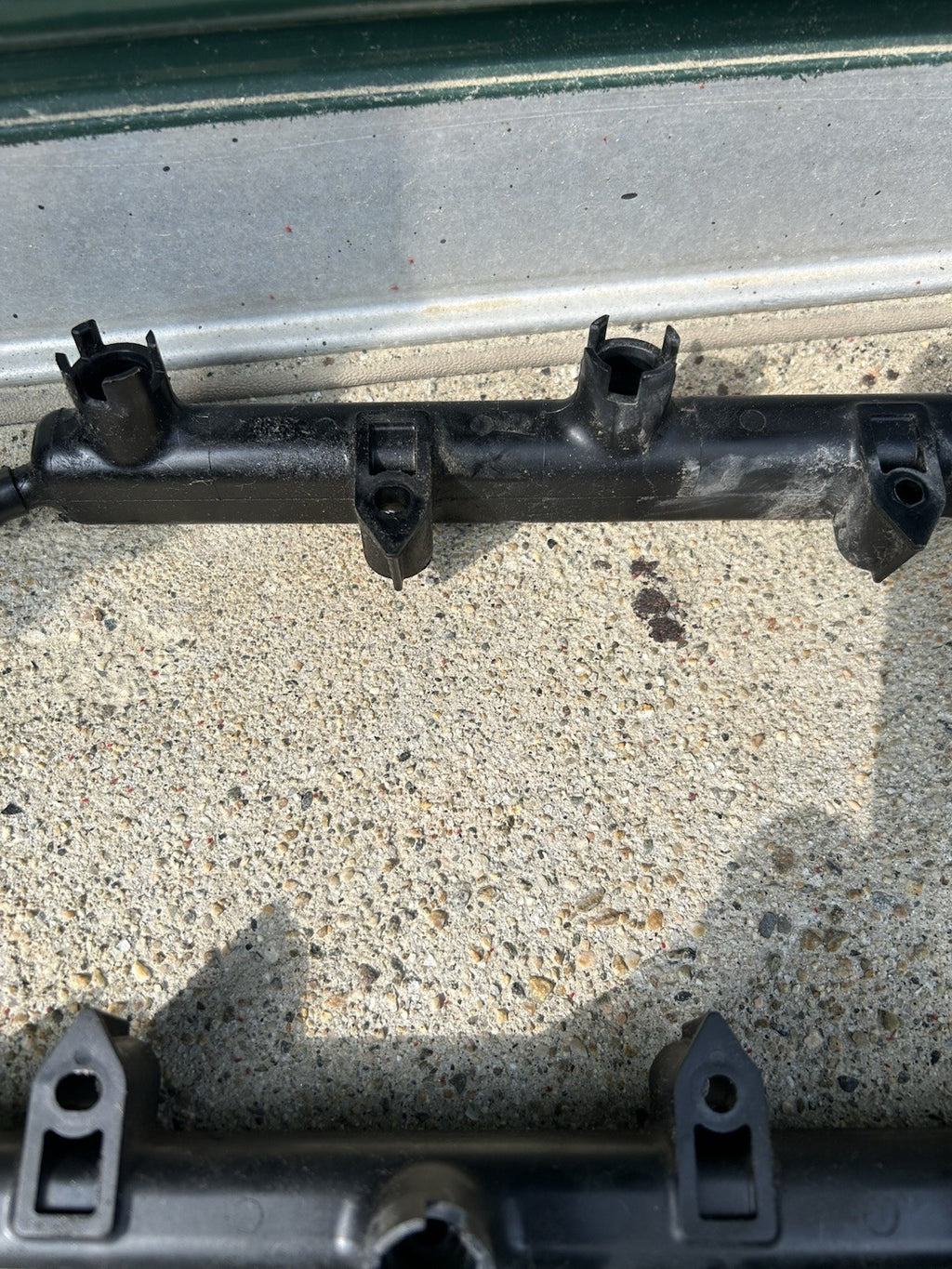 OEM Mopar Fuel Rail W/Injectors 2011-2023 Jeep Dodge Chrysler 3.6 04593923AB