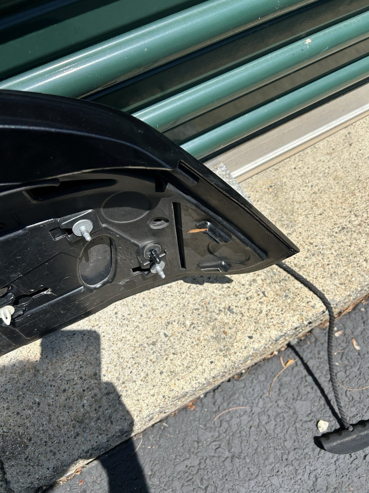 2014–2018 BMW X5 F15 Tailgate Spoiler w/ 3rd Brake Light OEM – Black 475M