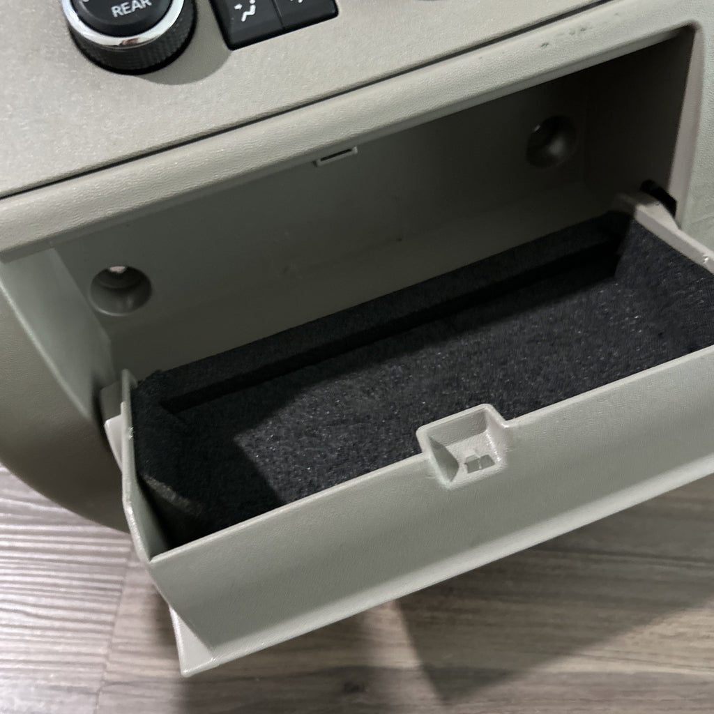 2008-2014 Infiniti QX56 Armada Roof Map Lamp Overhead Console Dome Light OEM