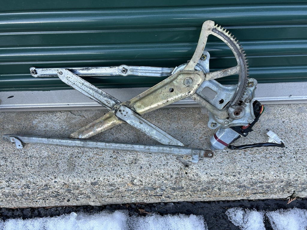 2001-2007 Toyota Sequoia Tundra Driver Left Fr Door Window Regulator and Motor